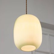 Lampe à suspension mid-century en laiton et verre, italie
