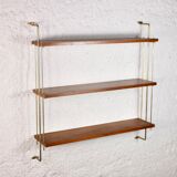 Modular shelves String style