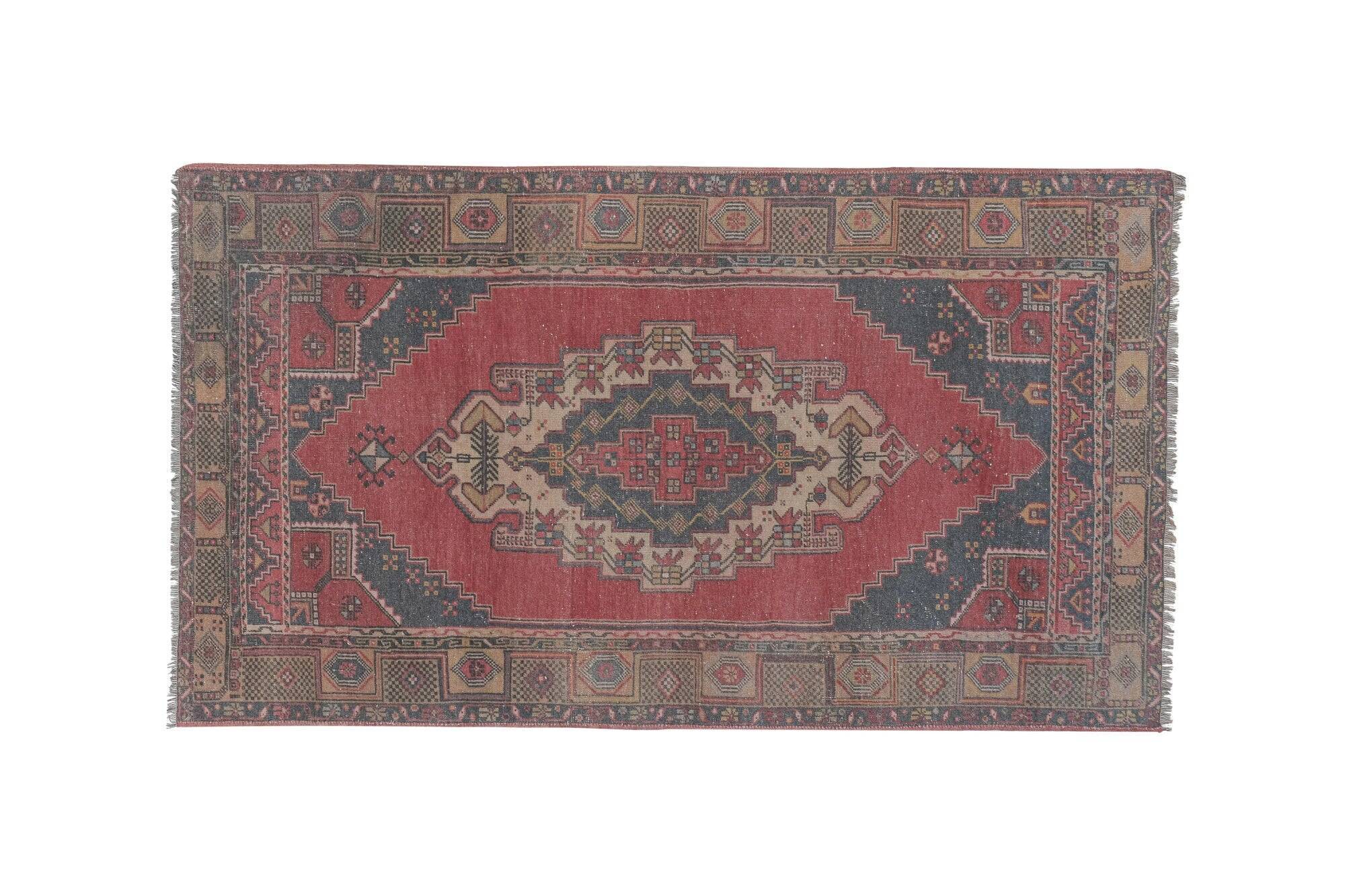 Vintage Turkish Oushak rug 133x235 cm