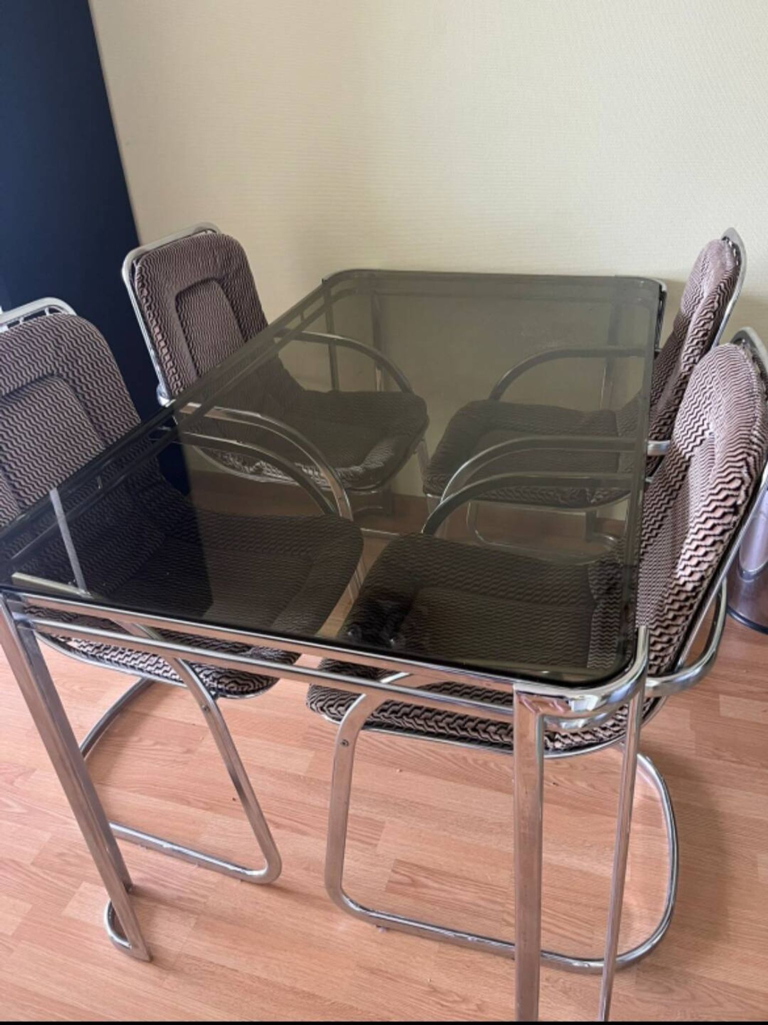 Table and chair set