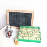 Vintage 70/80s plastic domino game box