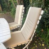 Complete garden furniture set in wood and metal