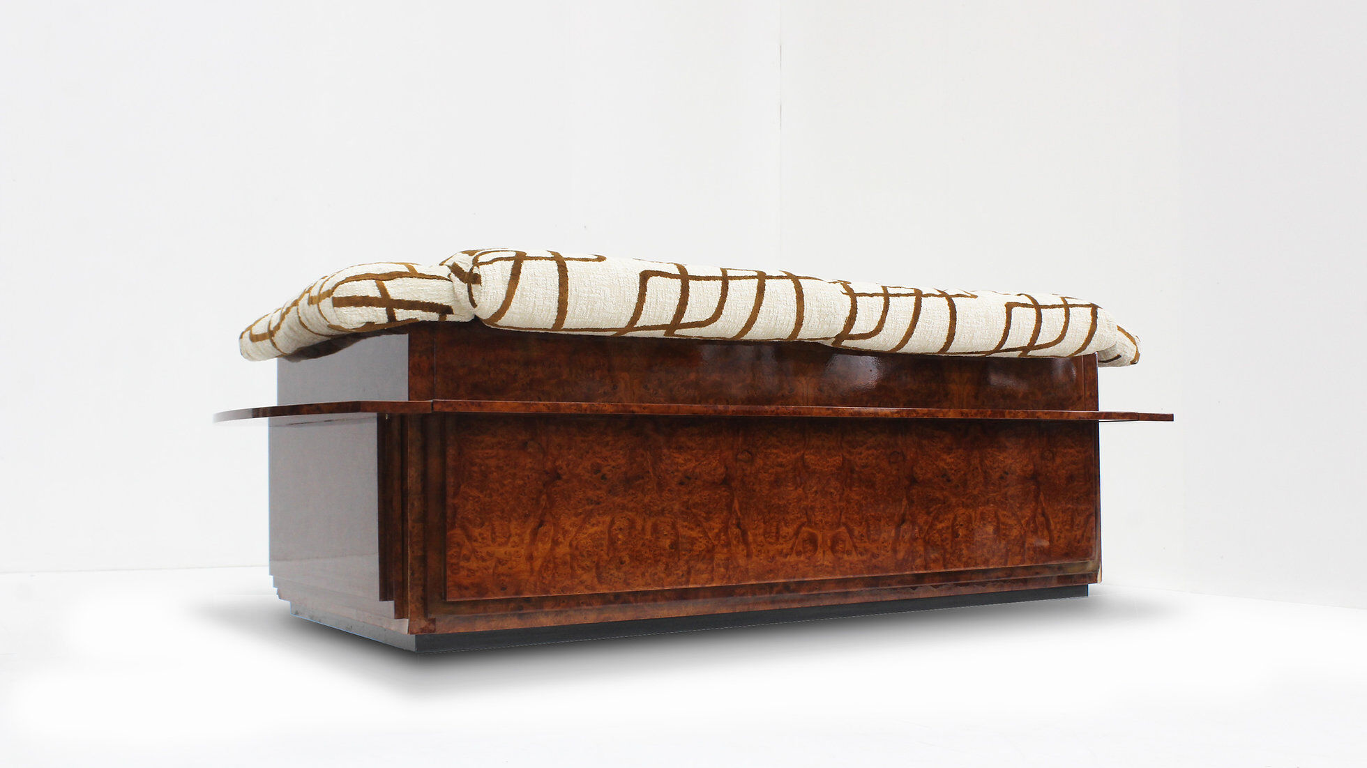 Vintage Art Deco sofa burl wood