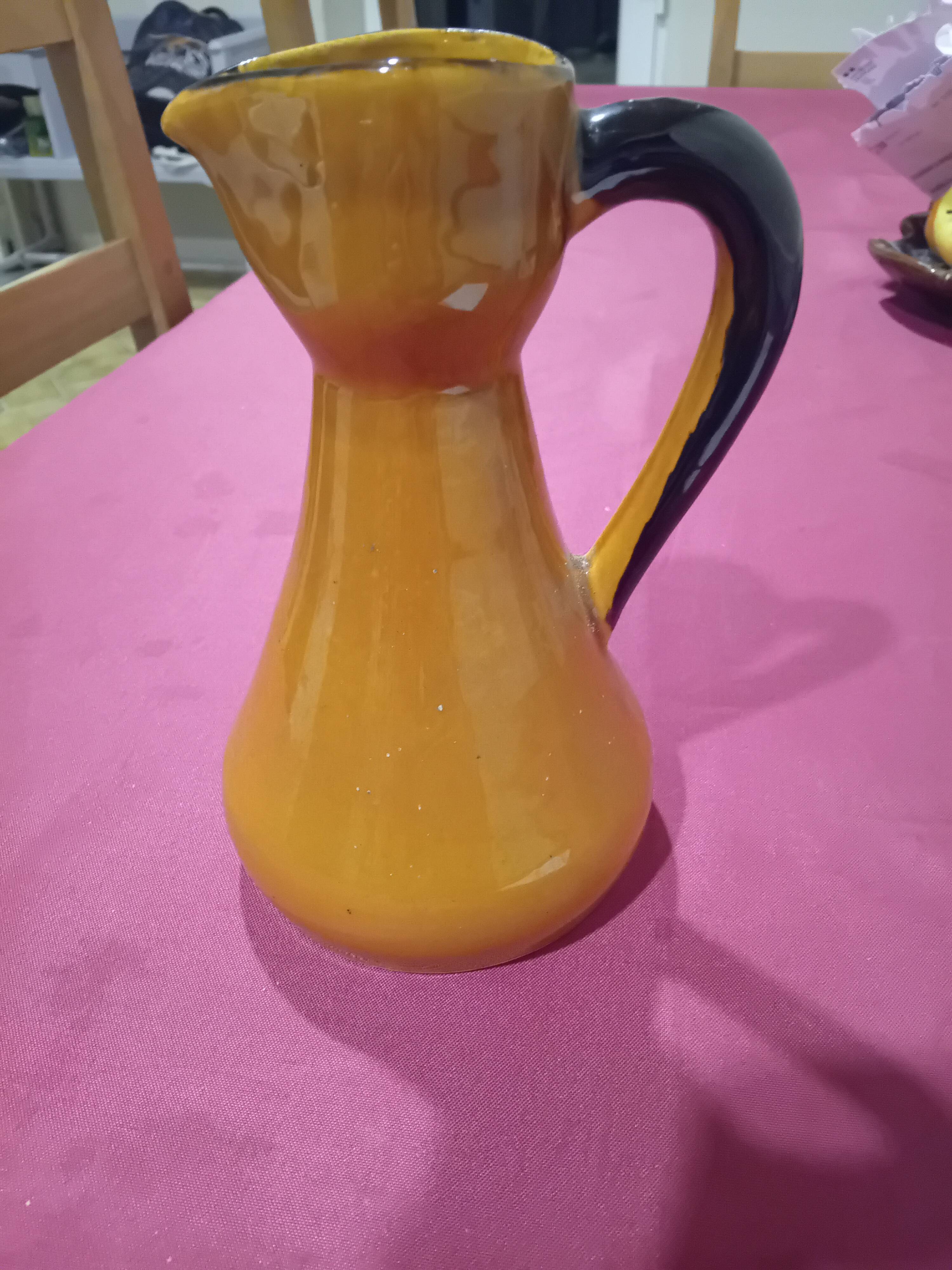Languedoc Pitcher Poët-Laval