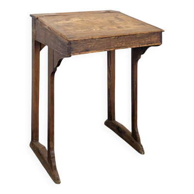 Bureau d'écolier en sapin