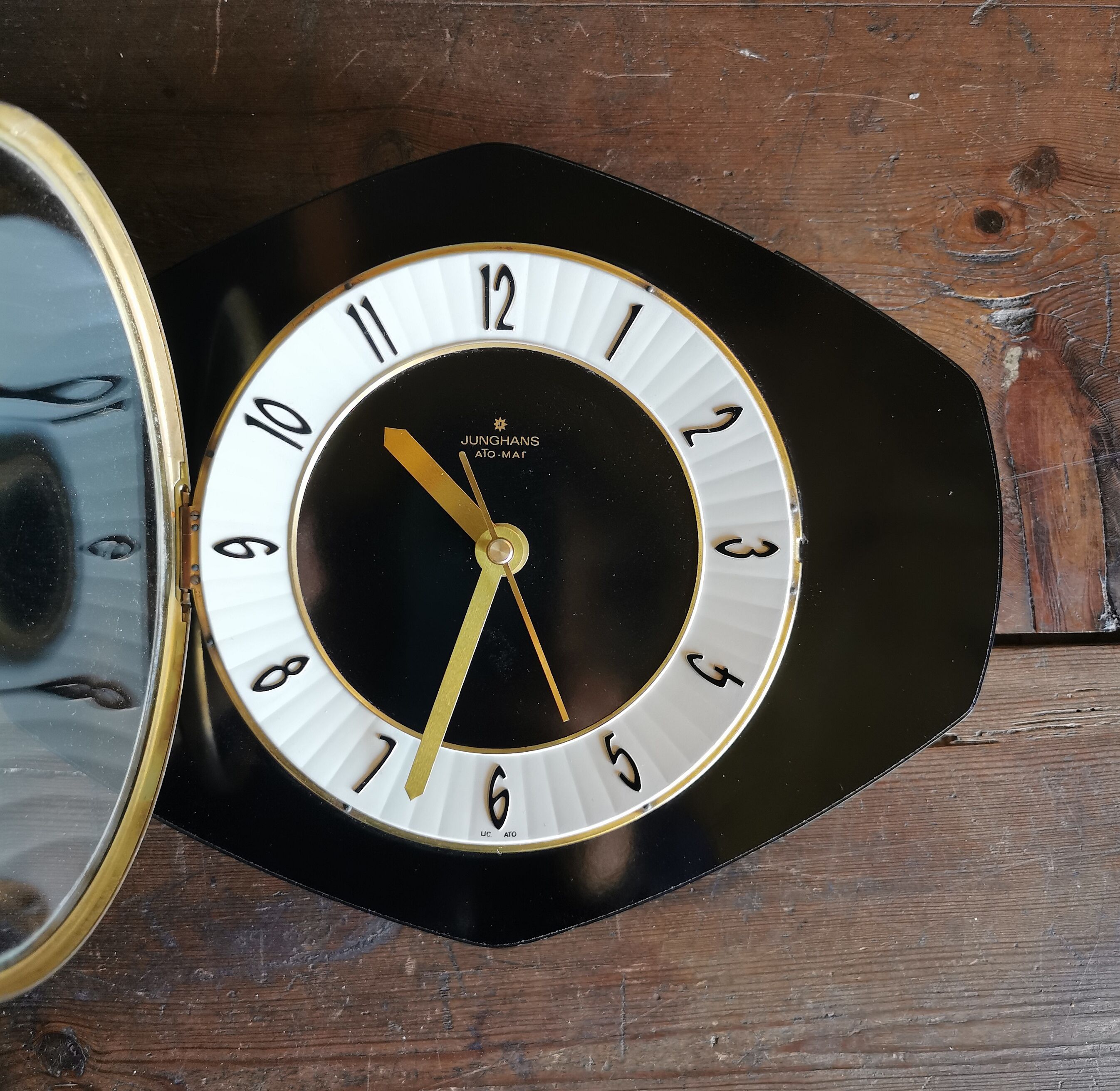 Vintage formica clock silent wall clock "Junghans golden black"