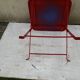Table basse pliante en métal rouge H 43 cm