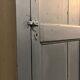 Armoire parisienne d’atelier noire