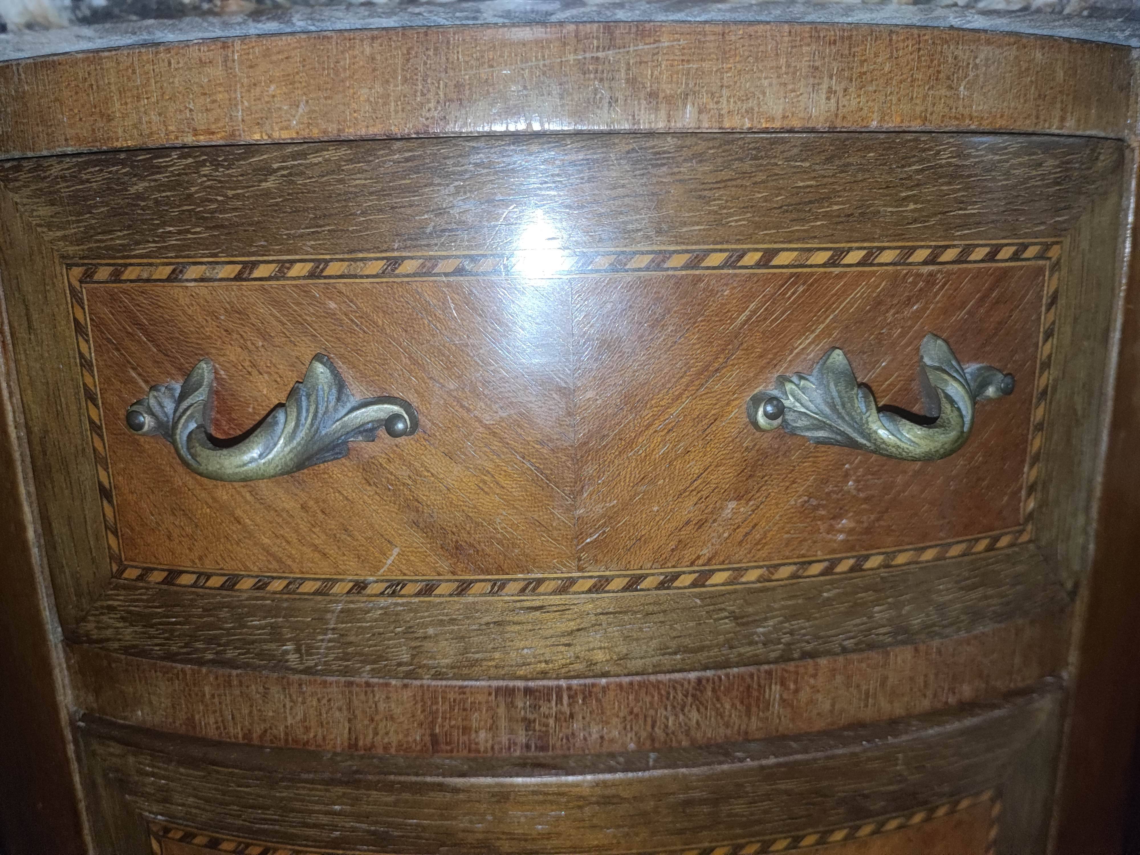 Paire de chevet style Louis xv marqueté
