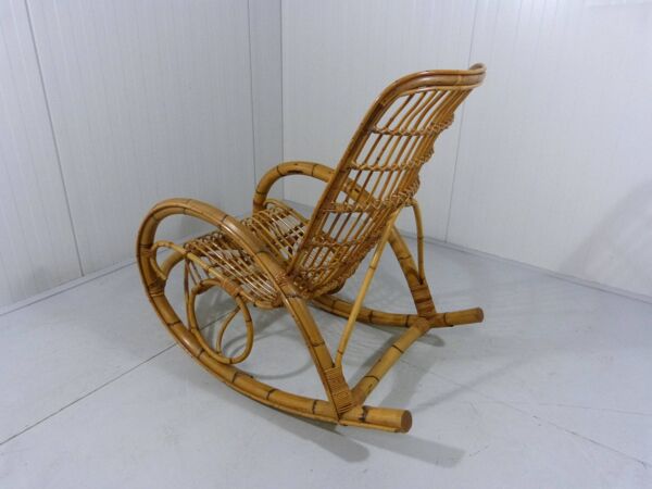 Rocking-chair en rotin, années 1960