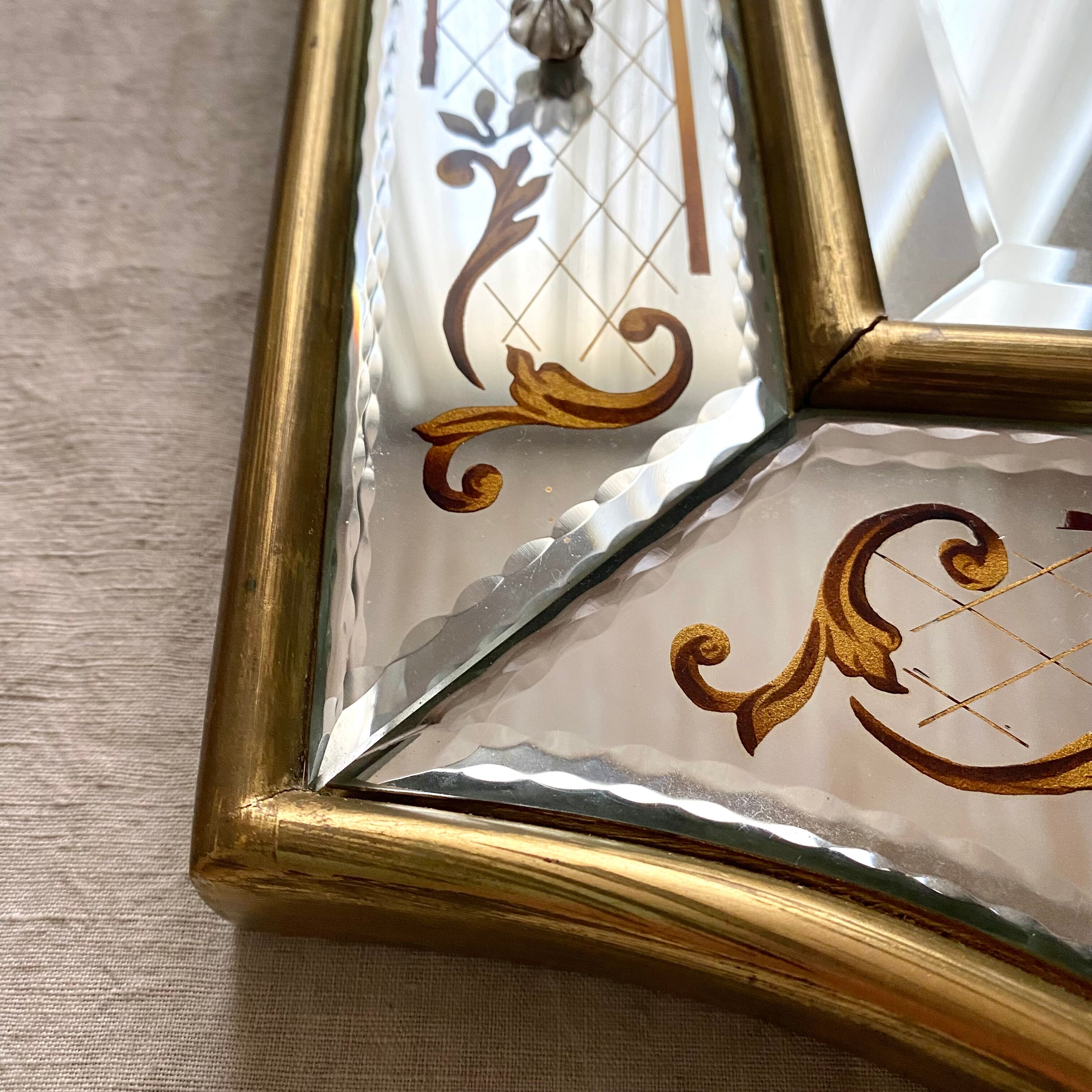 Venetian mirror 79 x 52