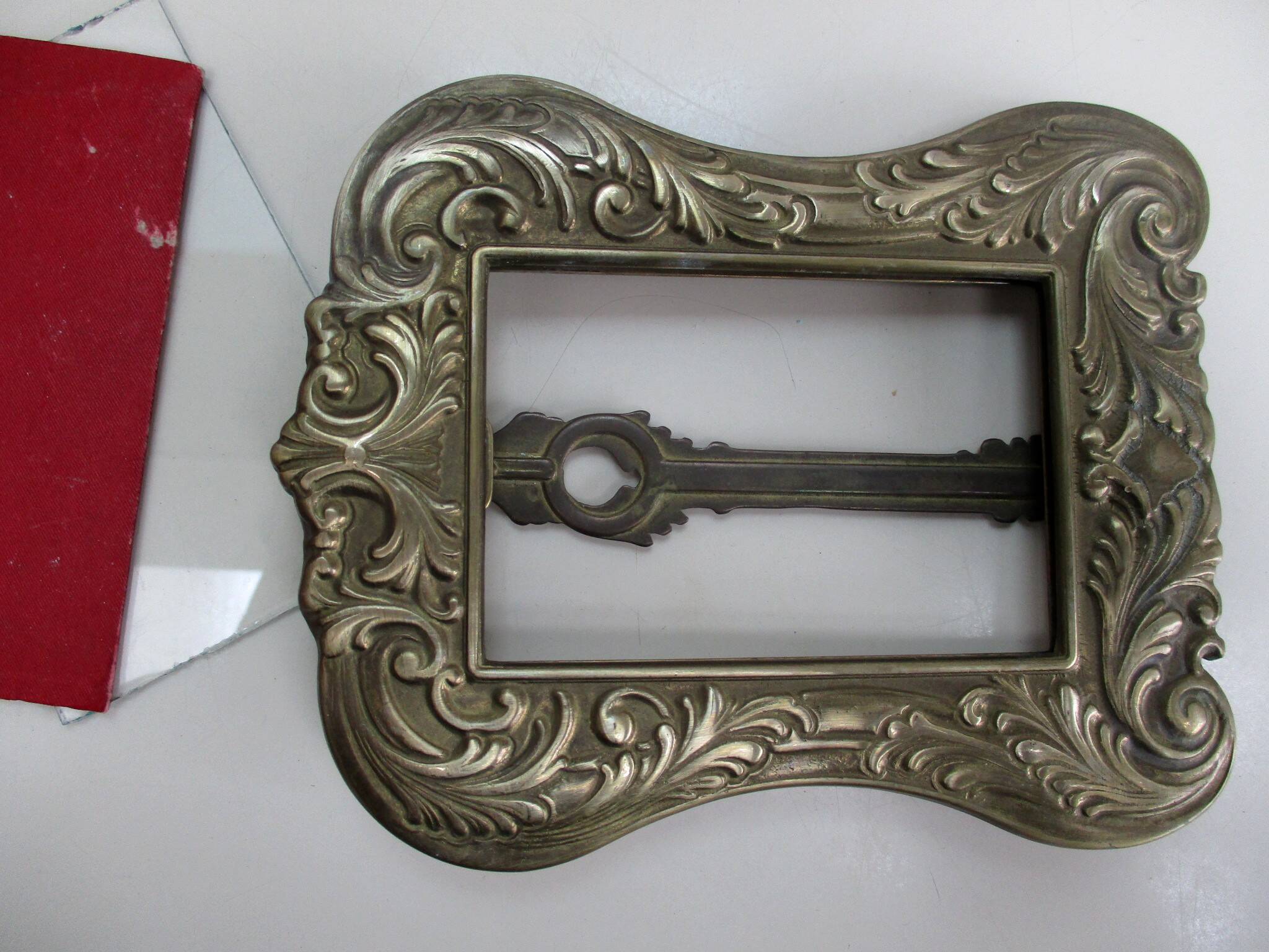 Vintage brass/bronze frame for 75 x 120 mm subject