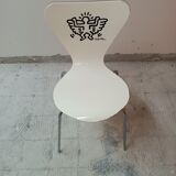 Lot de 4 chaises  Keith Haring d'Arne Jacobsen pour Firtz Hansen