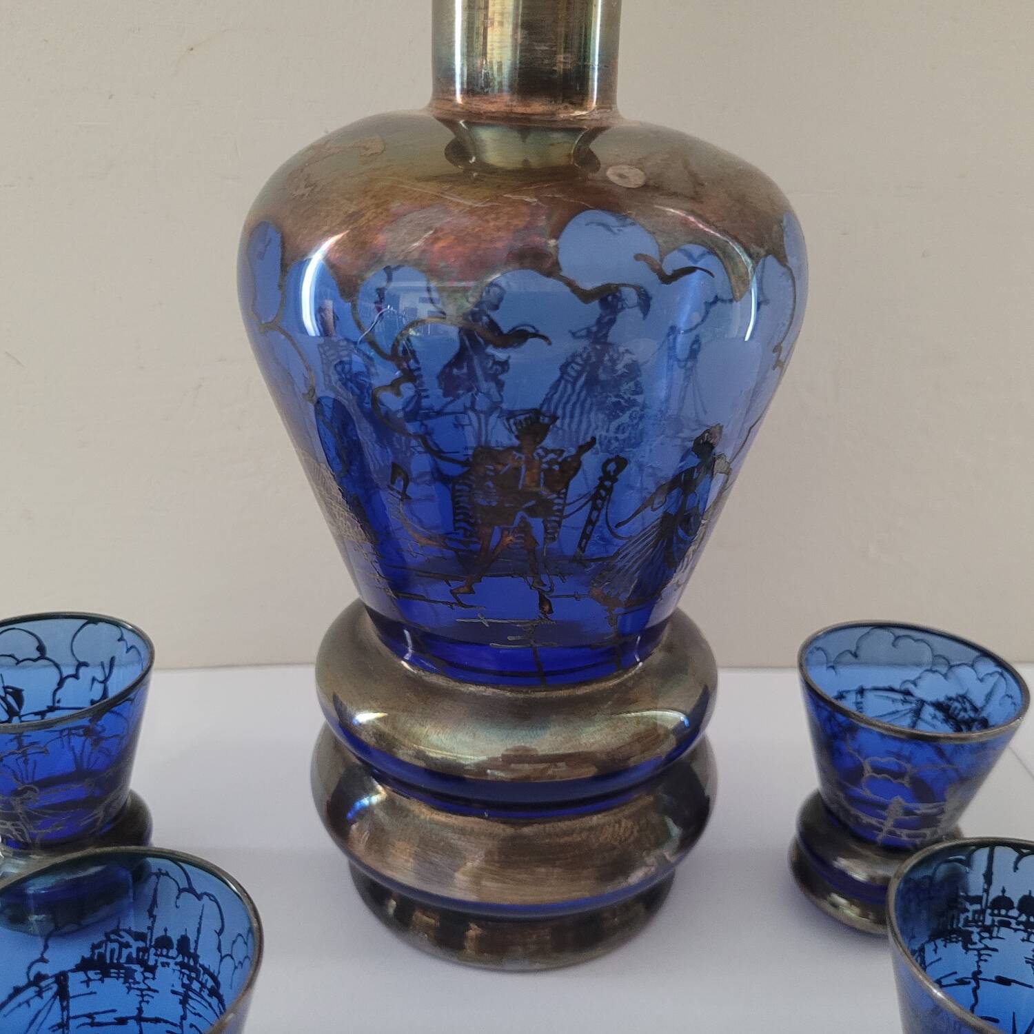 Carafe et 5 verres bleu cobalt décor or
années 1950