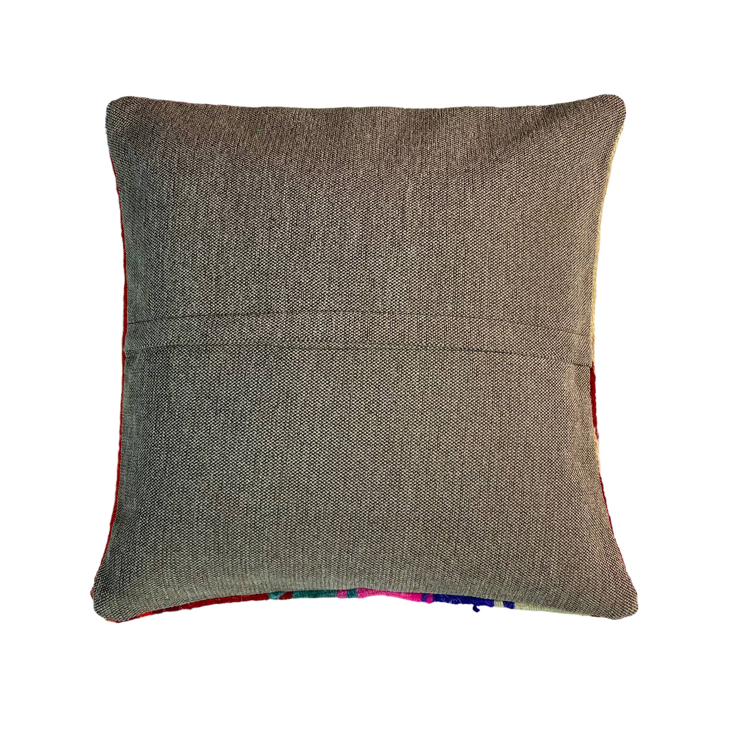 Vintage turkish kilim cushion cover , 40 x 40 cm