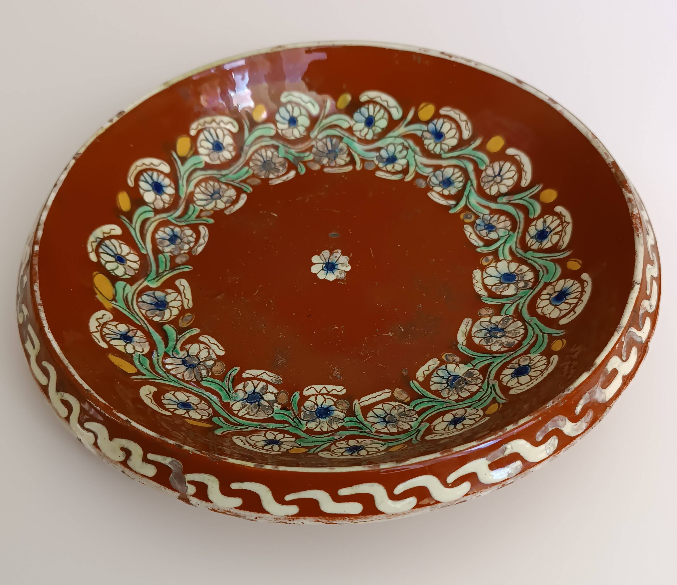 Swiss Ceramics Pair of rösti dishes, hollow dishes with collar, late 19th century