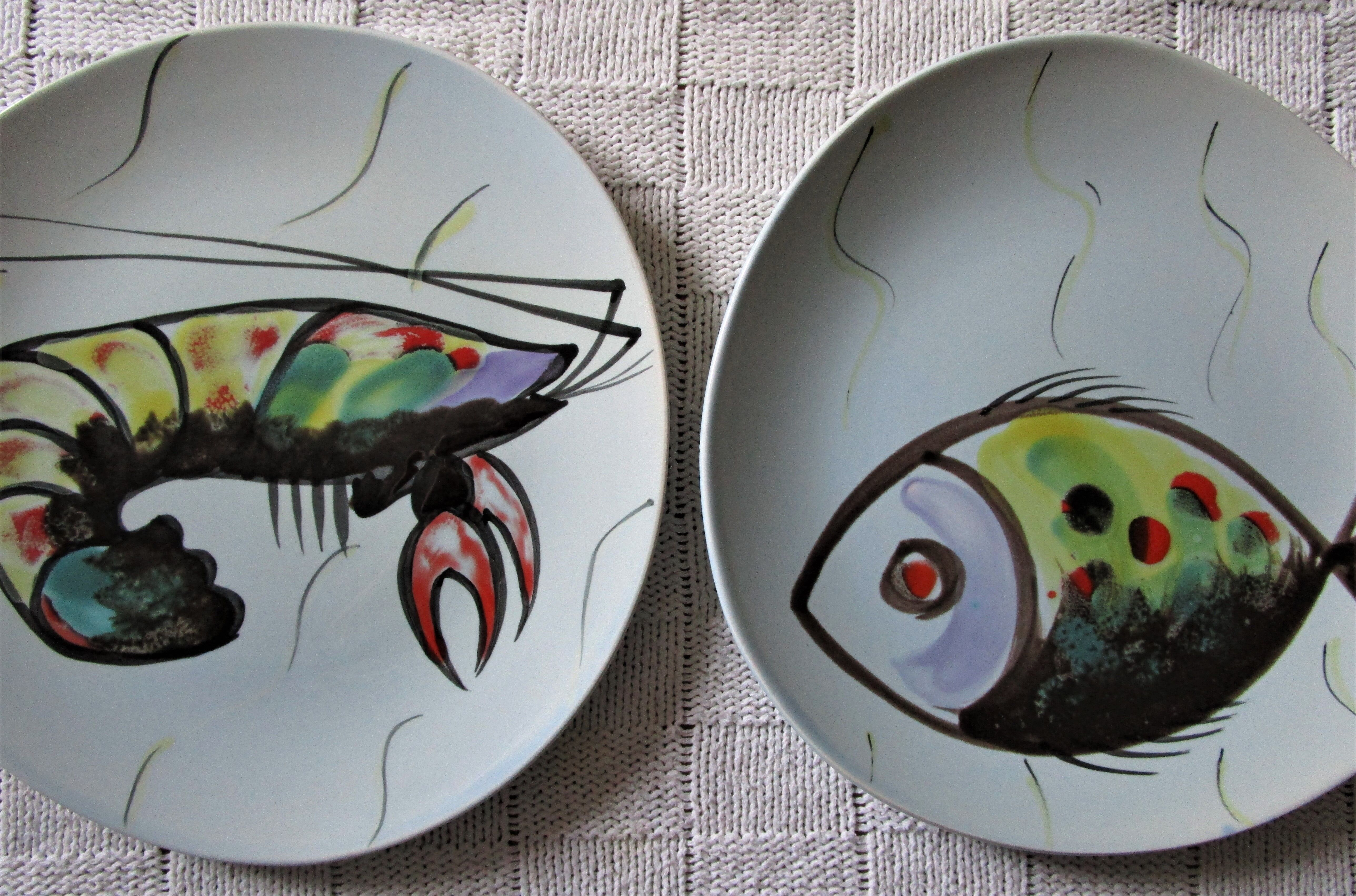 Six Pornic plates with fish and crayfish