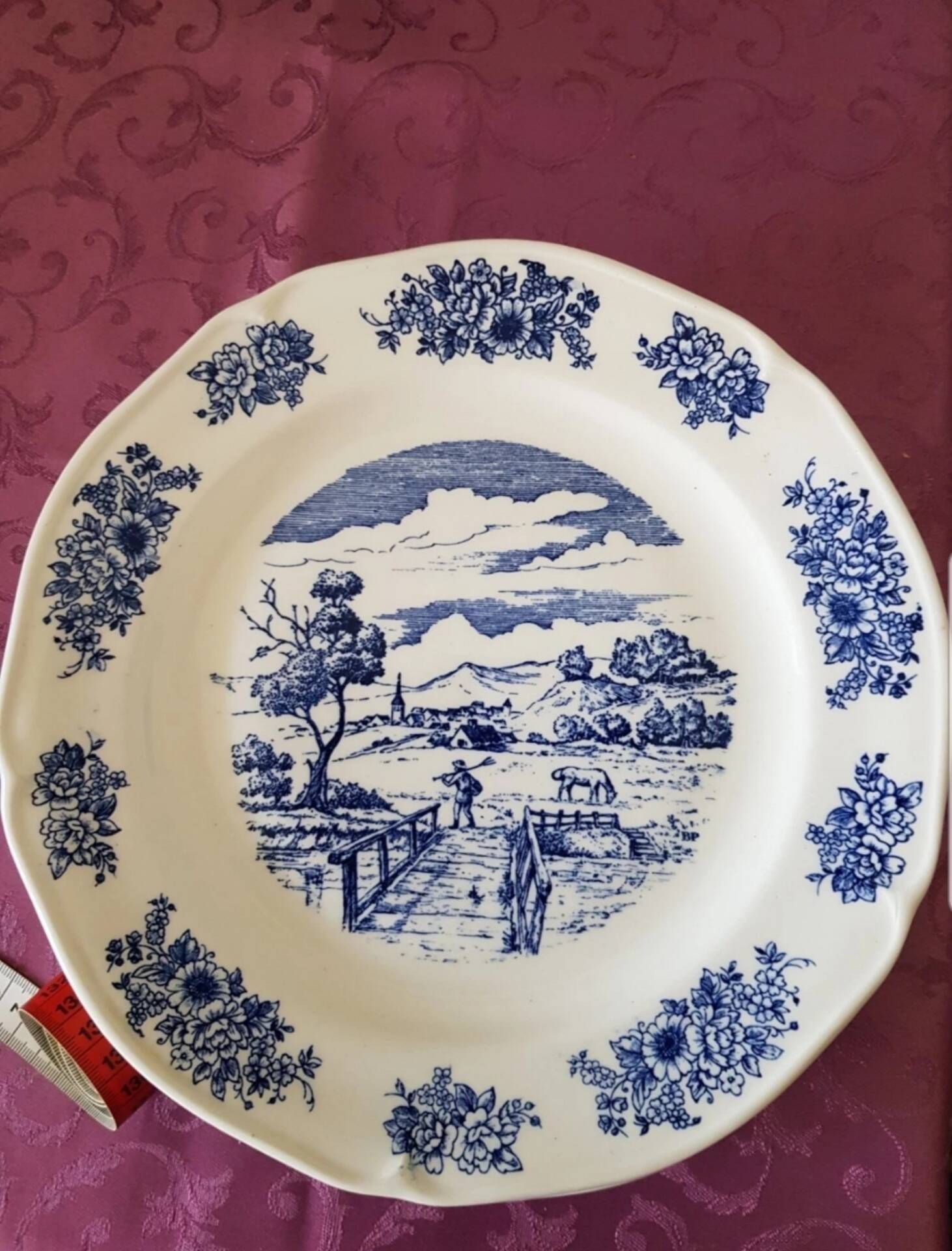 Decorative plate, Gien
