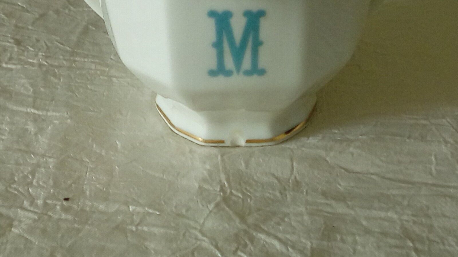 Lean and fat gravy boat in Limoges porcelain