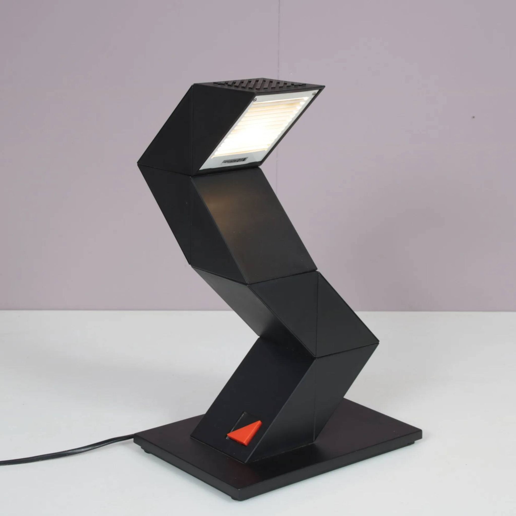1980s "Zig Zag" desk lamp by Shui L. D. Chan for New Horizons, Hong Kong