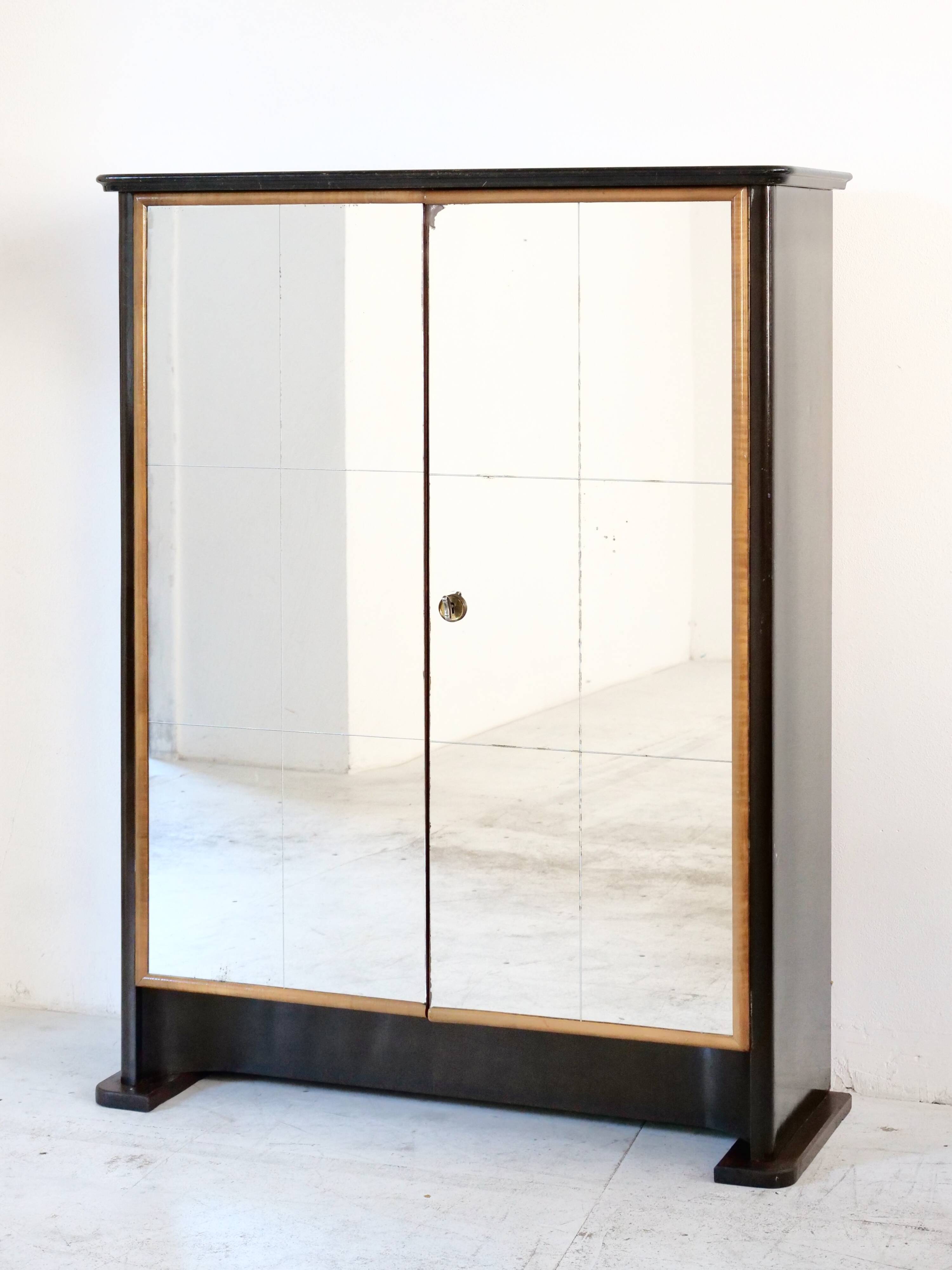 60s mirror wardrobe