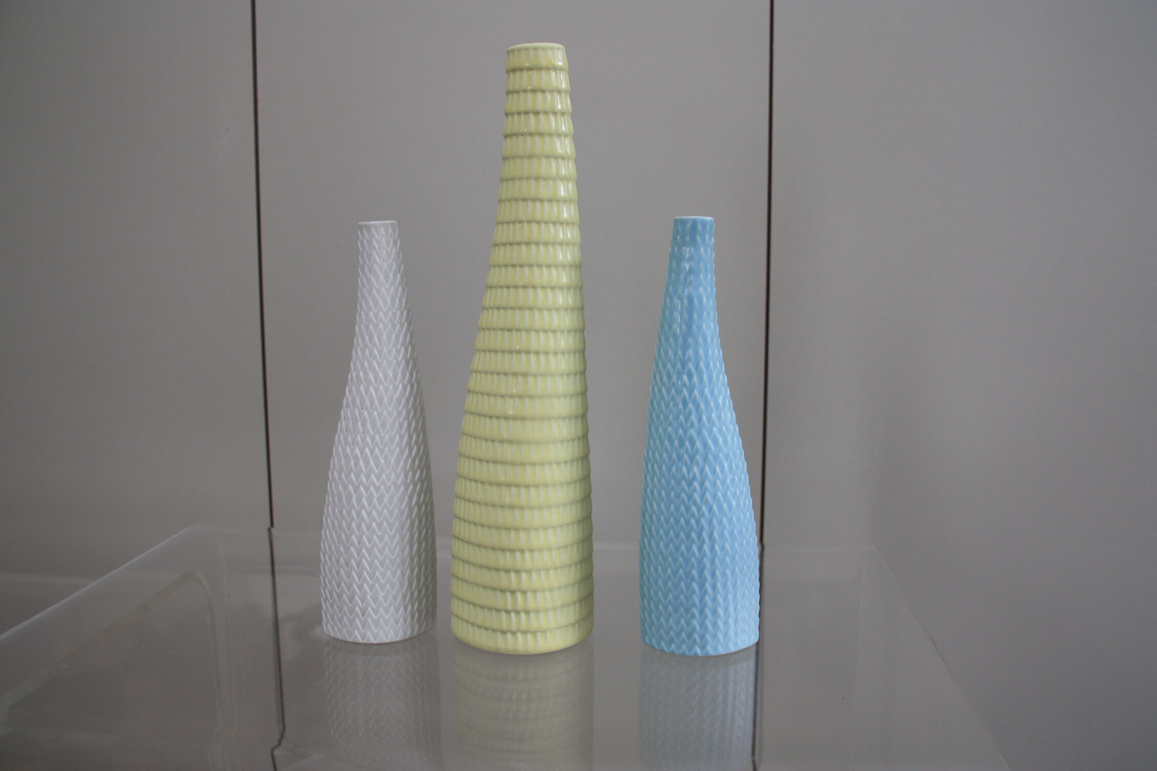 Set of 3 vases from the 'reptile' serie Stig Lindberg for Gustavsberg Sweden 1953