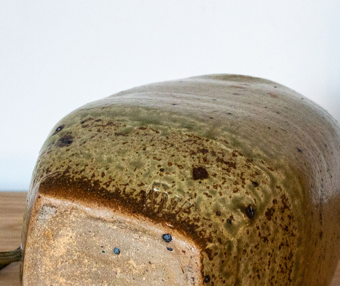 Borne sandstone lamp