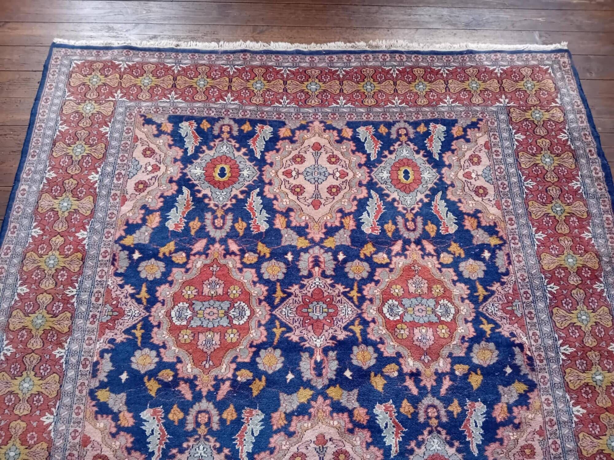 Tapis Pakistanais fait main 277x188cm