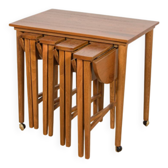 Mid-century Danish nesting tables by Poul Hundevad for Novy Domov, Czechoslovakia, 1960s, set of 5