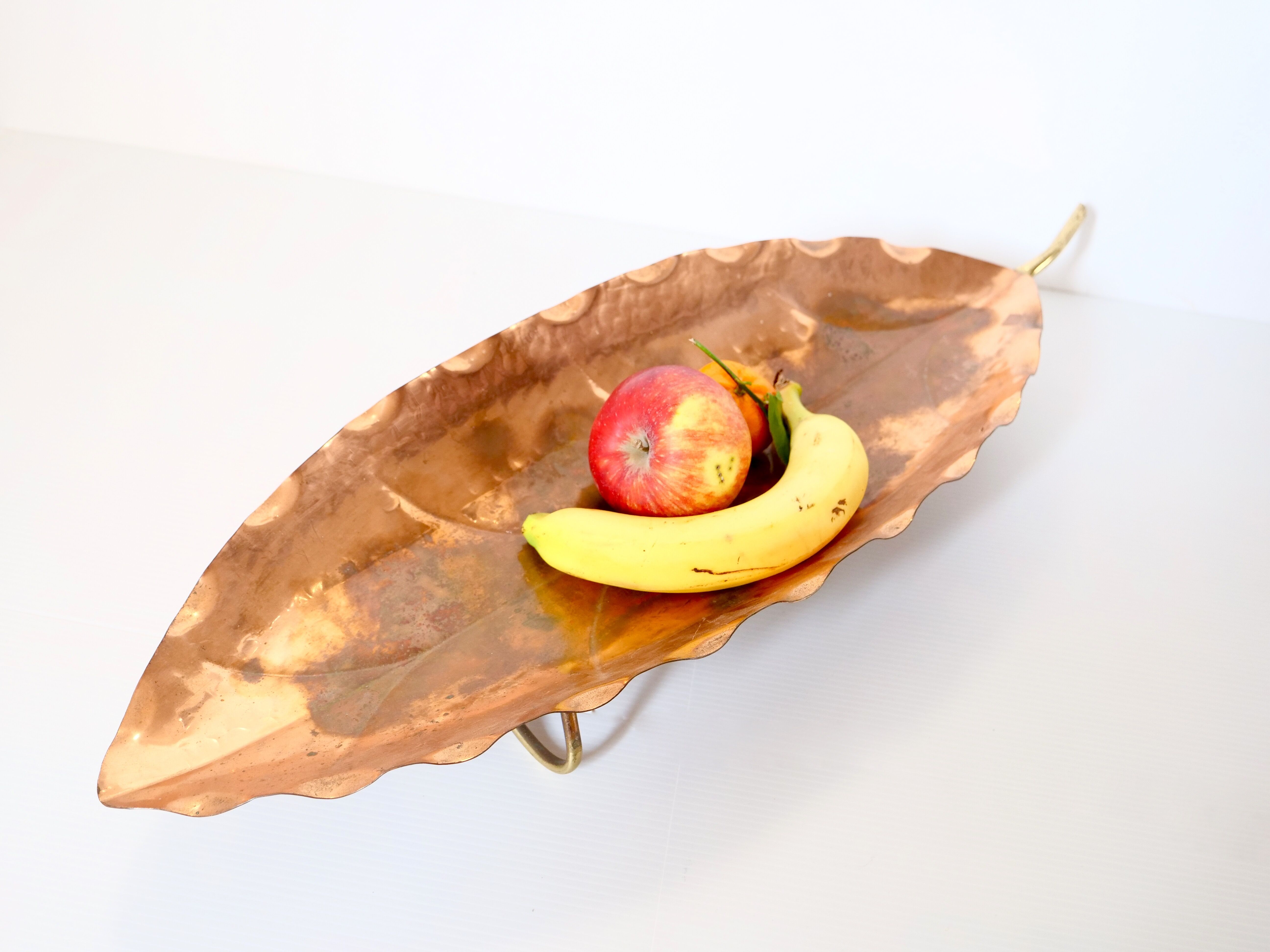 Copper sheet shaped centerpiece