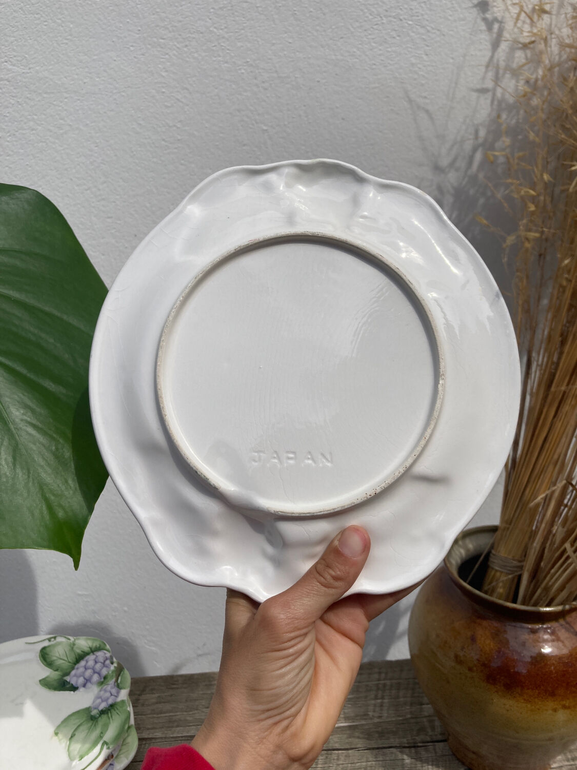 4 assiettes à dessert blanches en barbotine de raisin vintage Japon