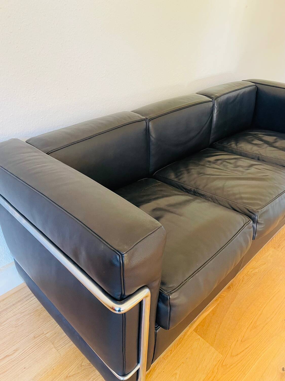 LC2, Le Corbusier for Cassina, Threeseater, Chrome and Leather