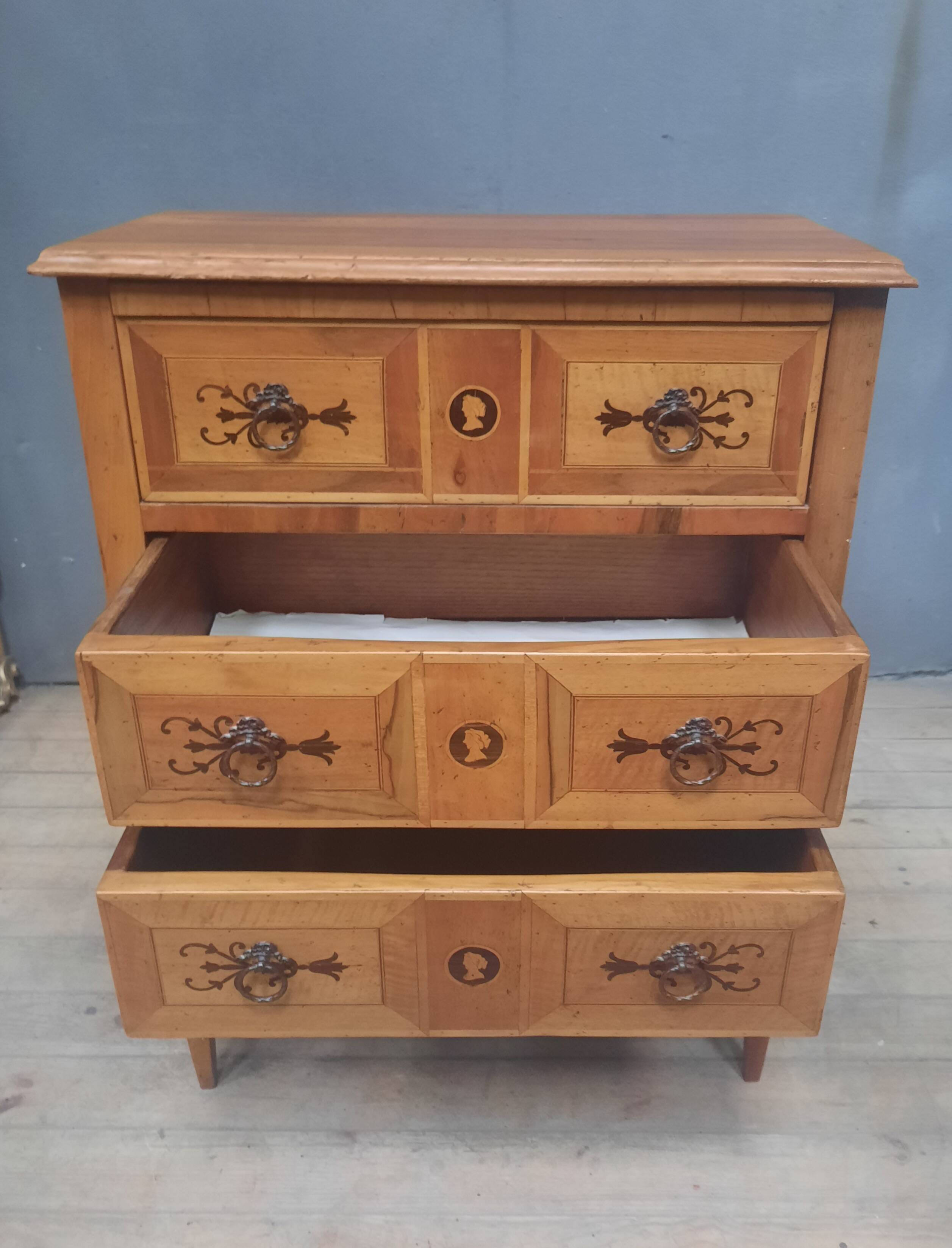 Commode scribane italienne en bois massif