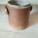 Brown enamelled stoneware pot and lid