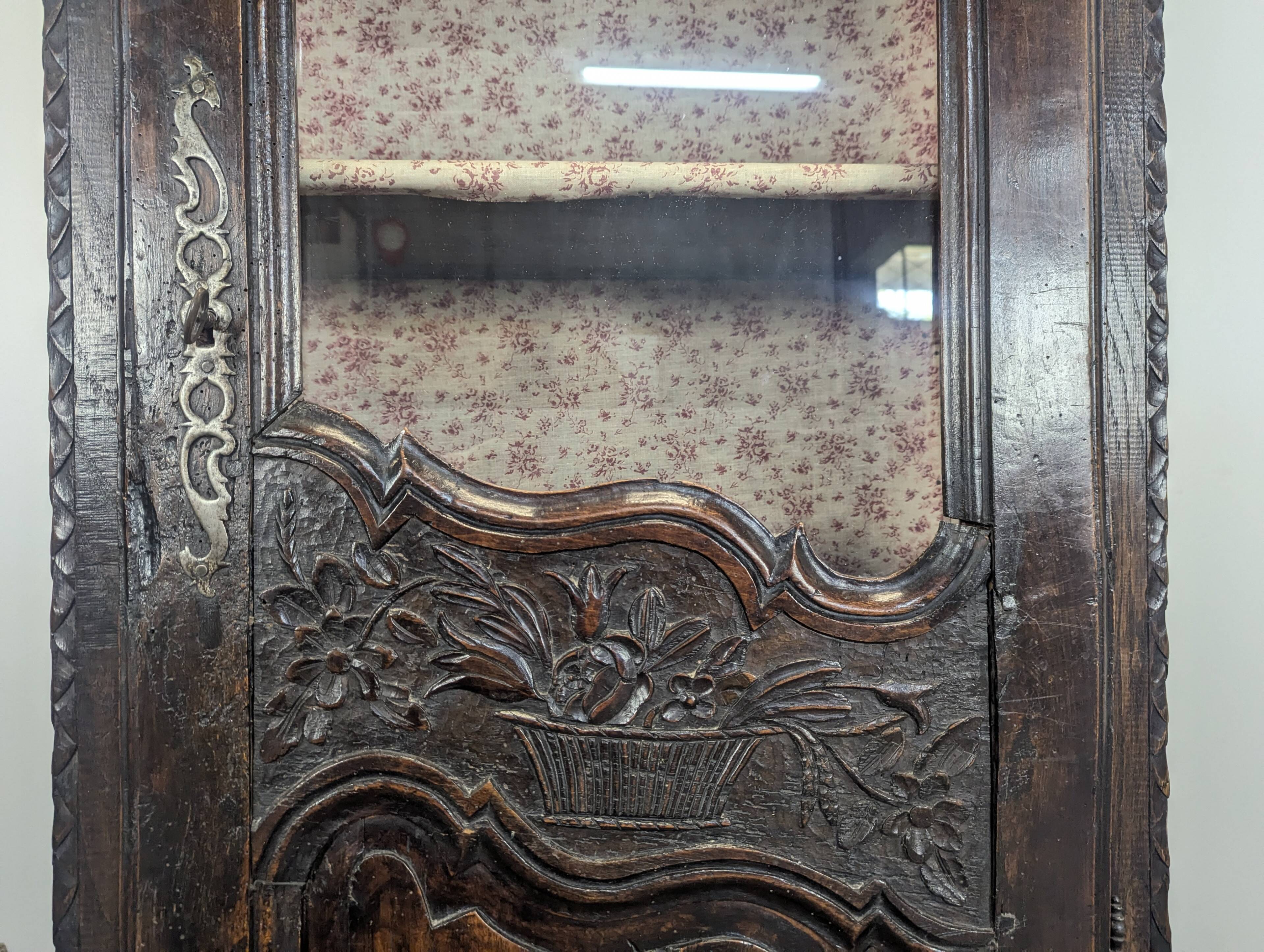 Normandy carved oak bonnetière