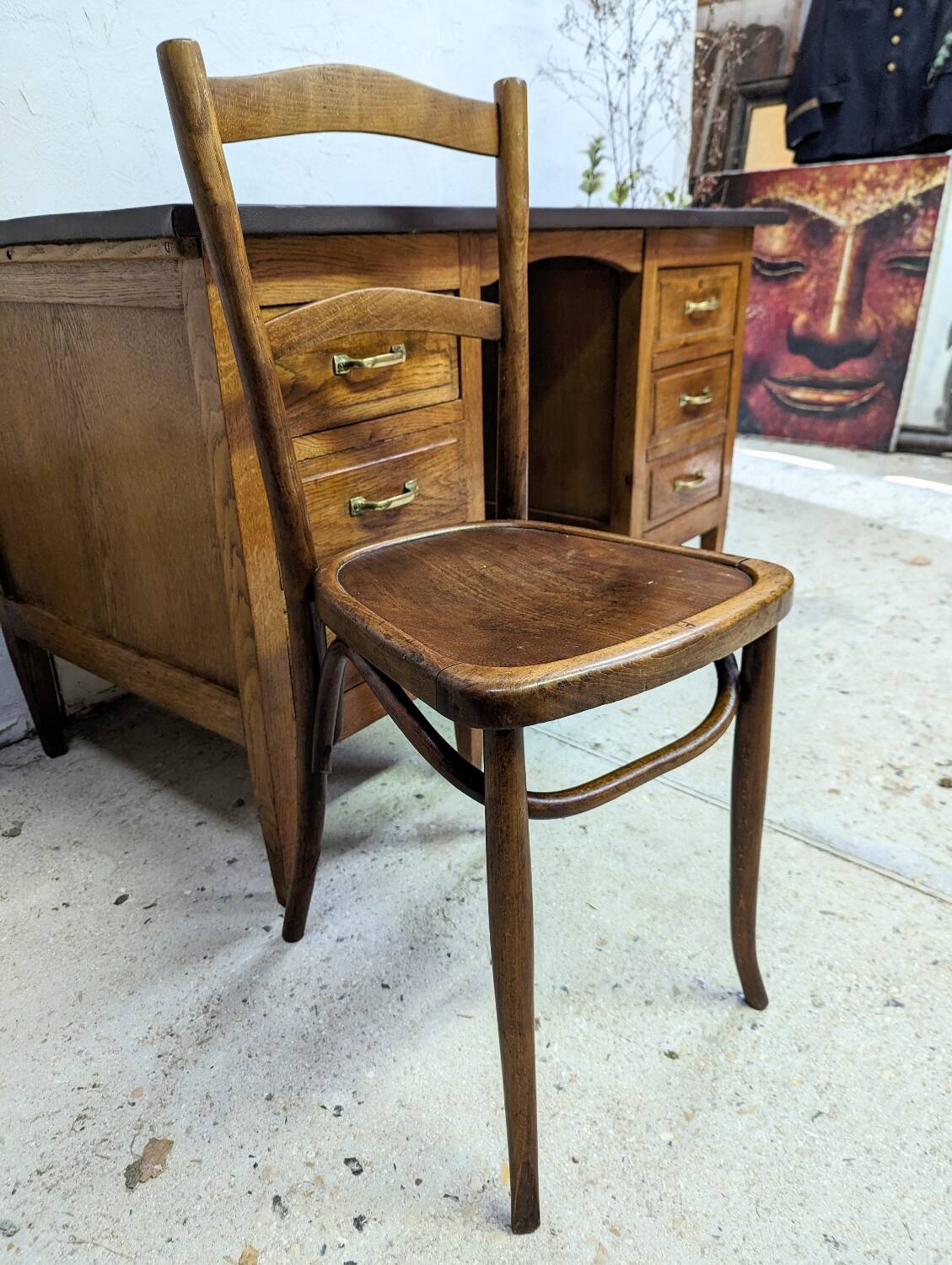 Bureau ministre XIXème et chaise en bois courbé 1940