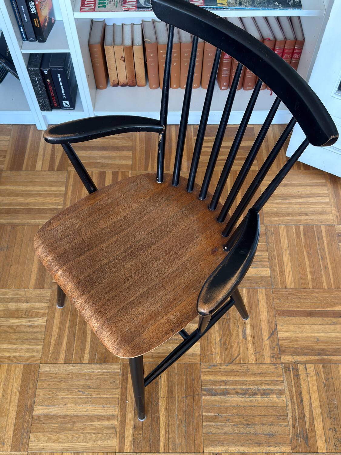 Scandinavian armchair Samcom