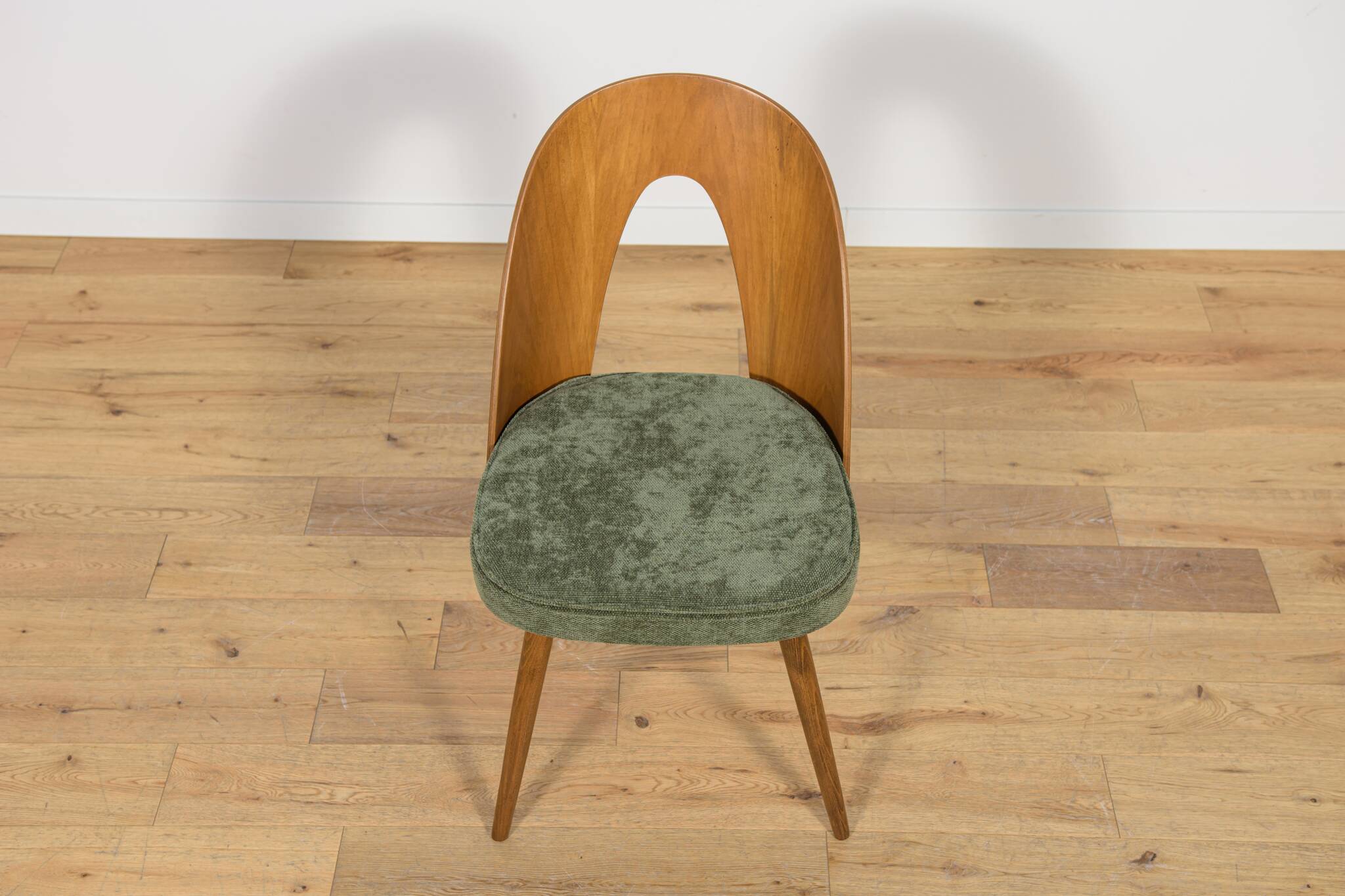 Chaises de salle à manger par Antonín Šuman pour Tatra, années 1960, lot de 4