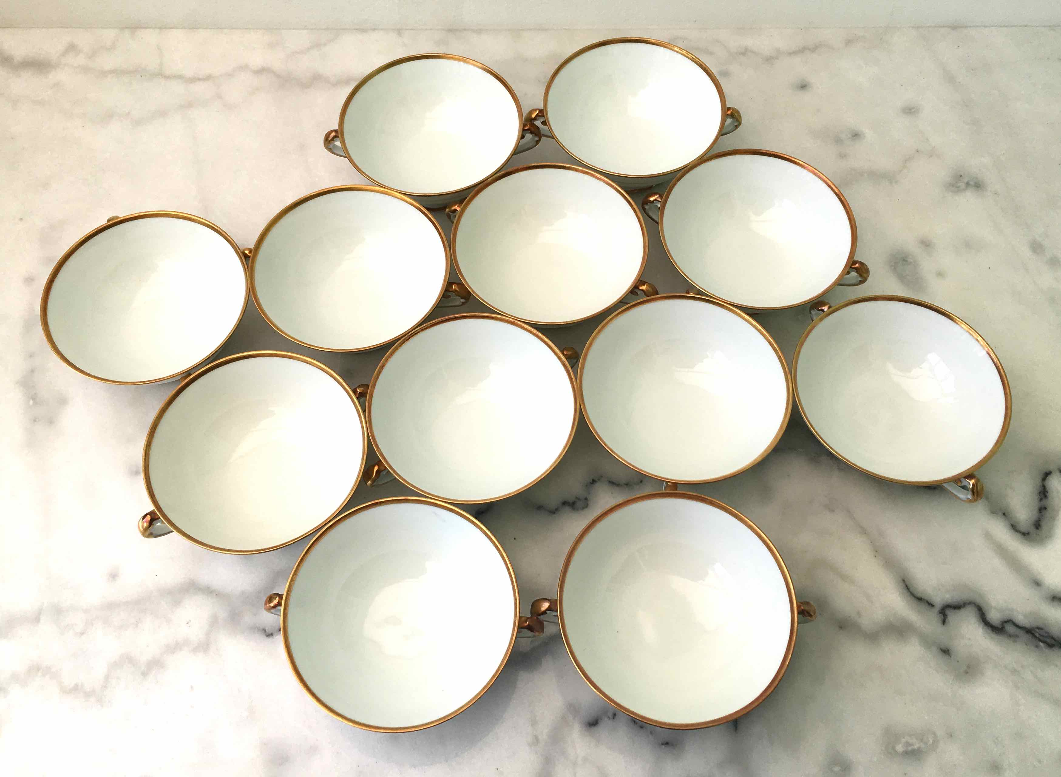 Set of 12 bowls with 2 porcelain handles
