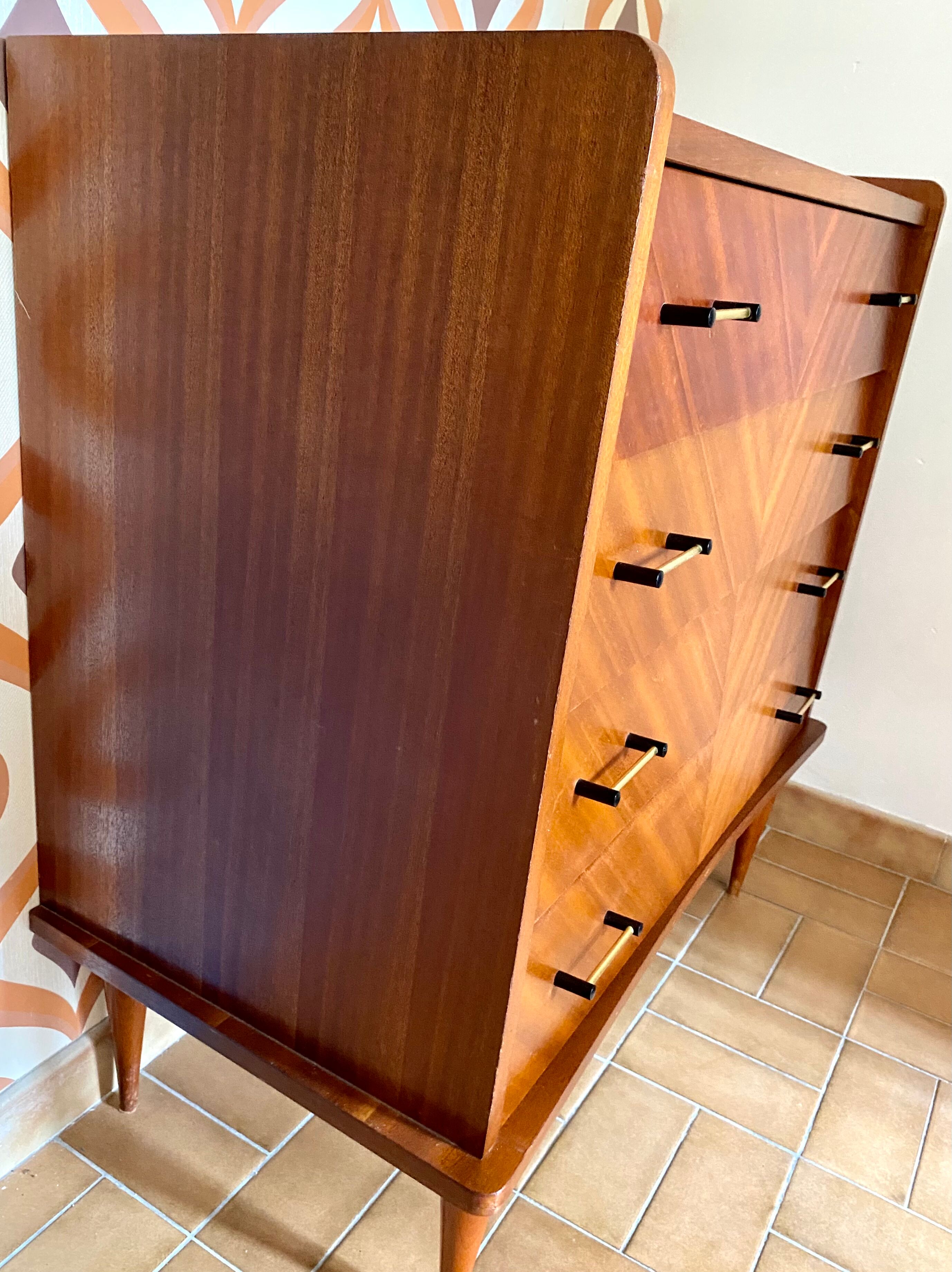 Vintage chest of drawers