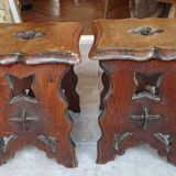Paire anciens tabourets bois sculpté