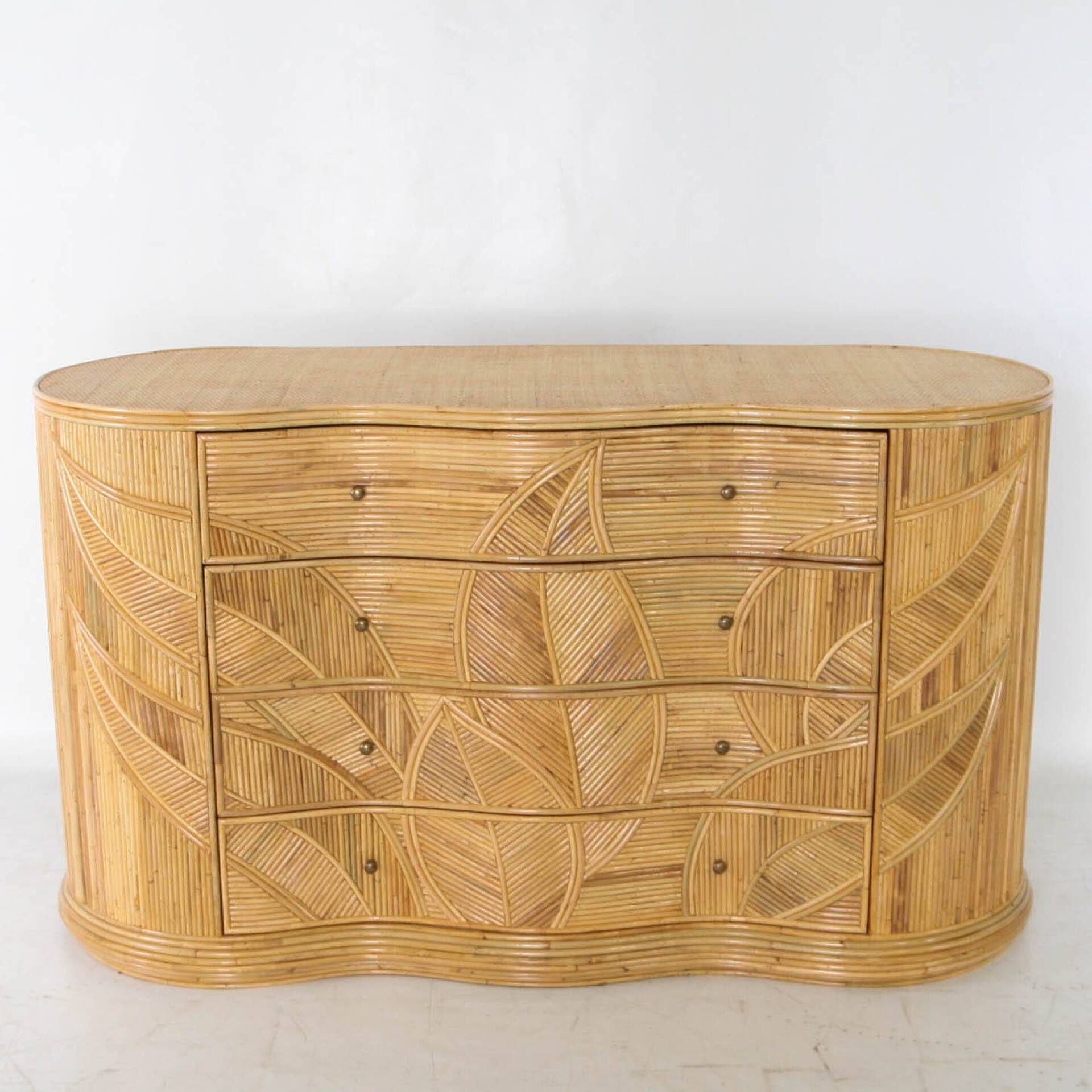 Commode « feuilles » en rotin