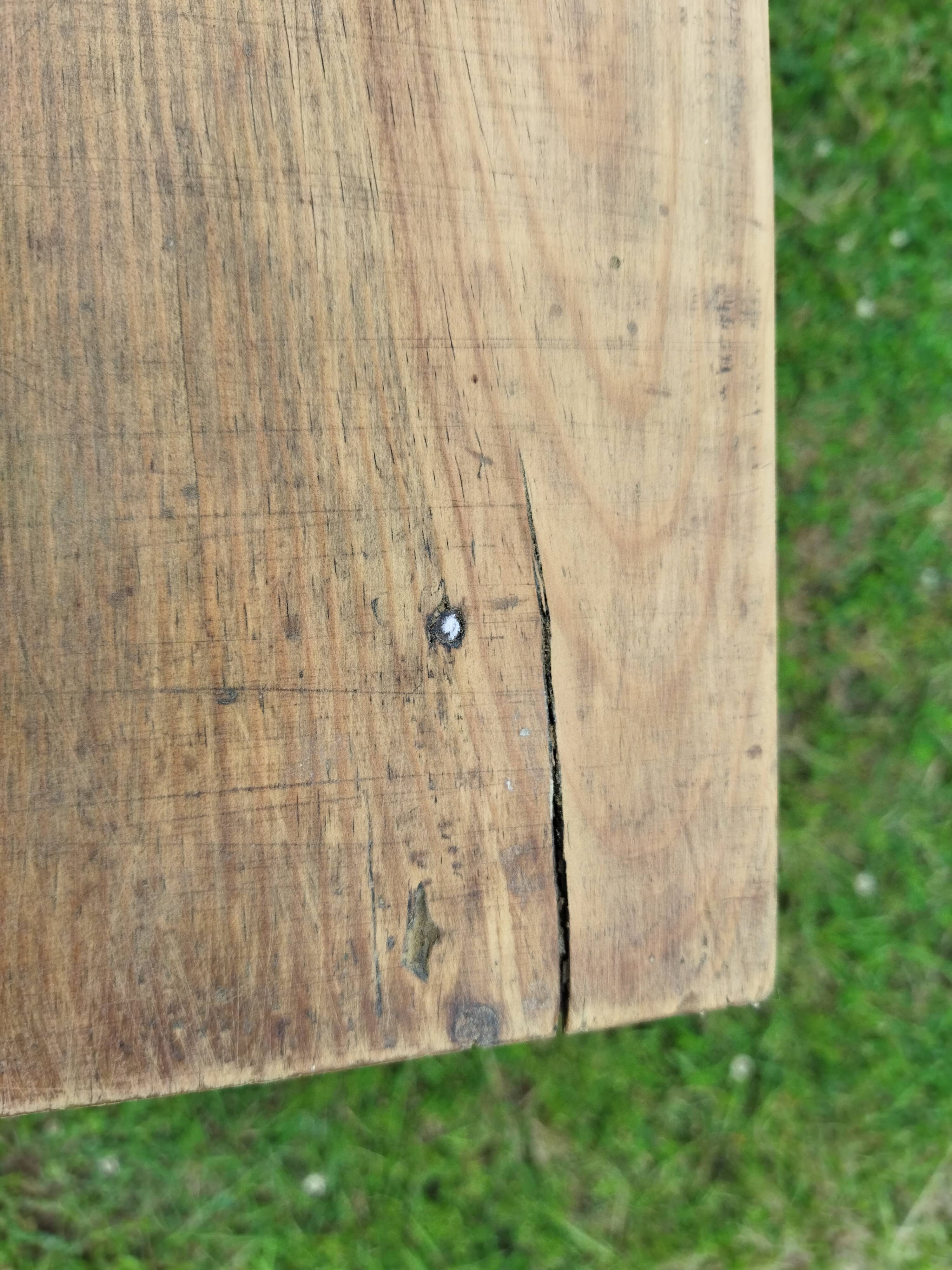 Desktop foot spindles