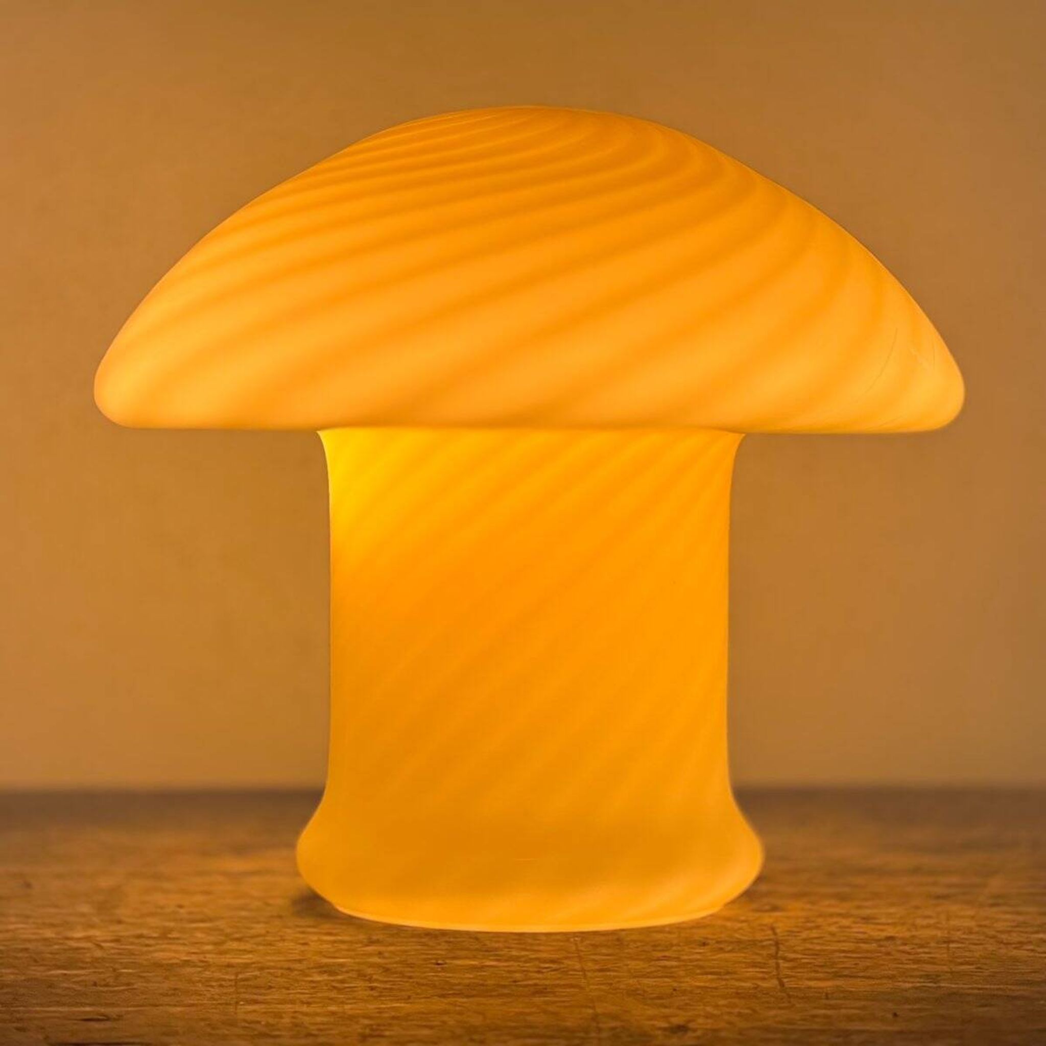 Lampe champignon vintage faite à la main en verre de Murano, Italie, années 70.