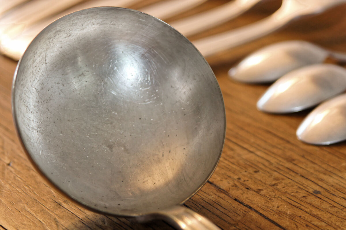 Art Deco cuttlery in silver metal