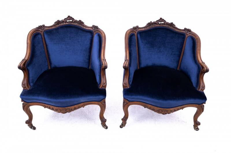 Antique pair of armchairs from the second half of the 19th century, France. After renovation.