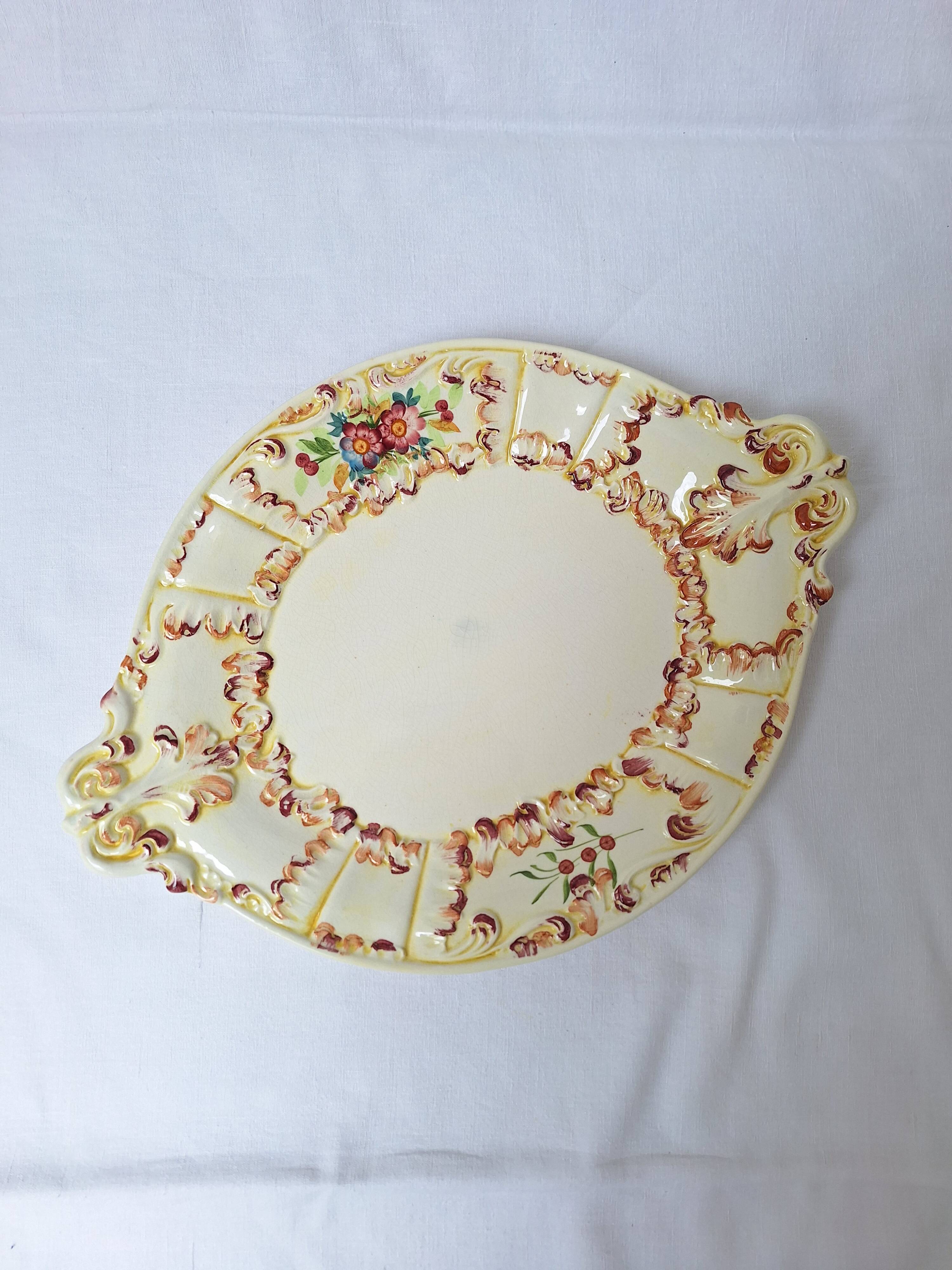 Plat ovale de Bassano en Italie