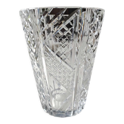 Vintage vase with flared neck in cut crystal - Decorated with geometric patterns / diamond braces