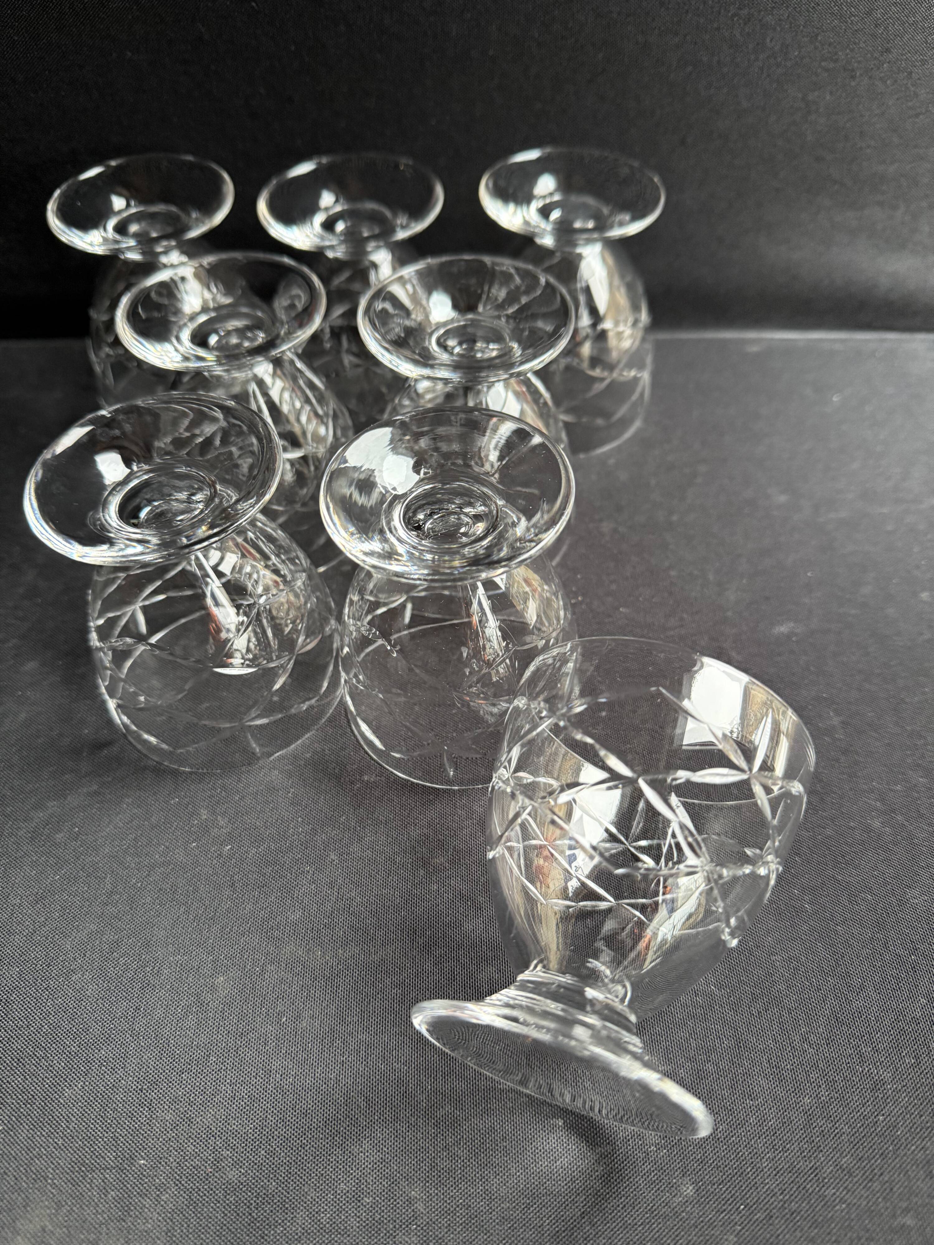8 Wine glasses – Daum Nancy France