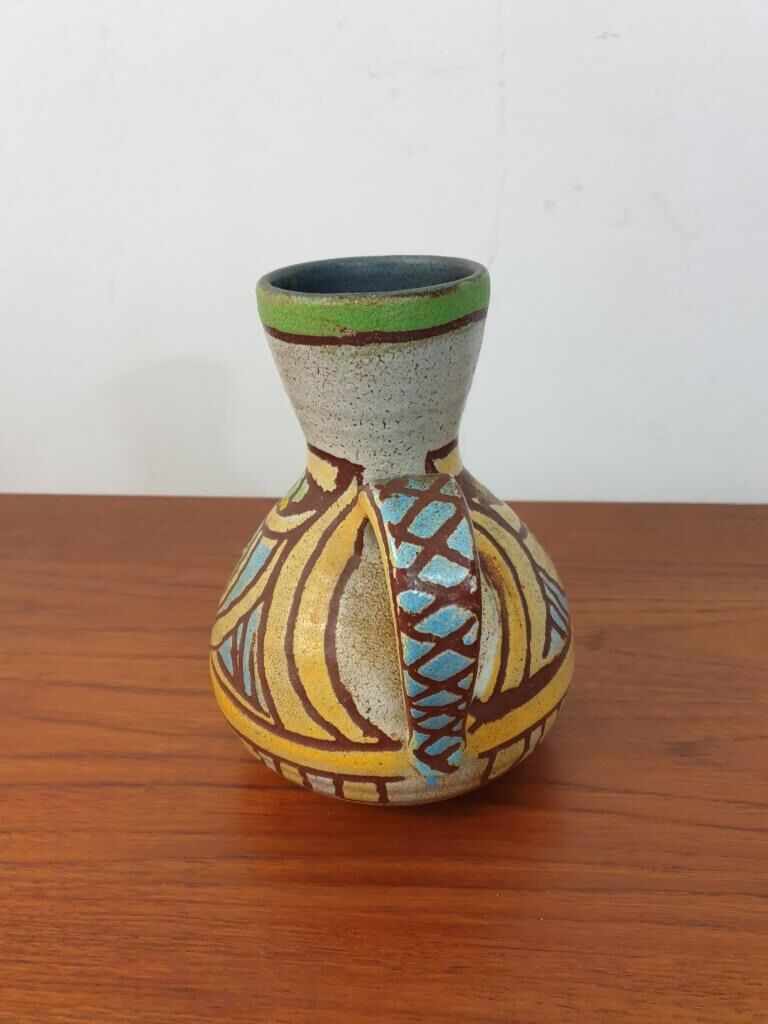 Accolay jug
